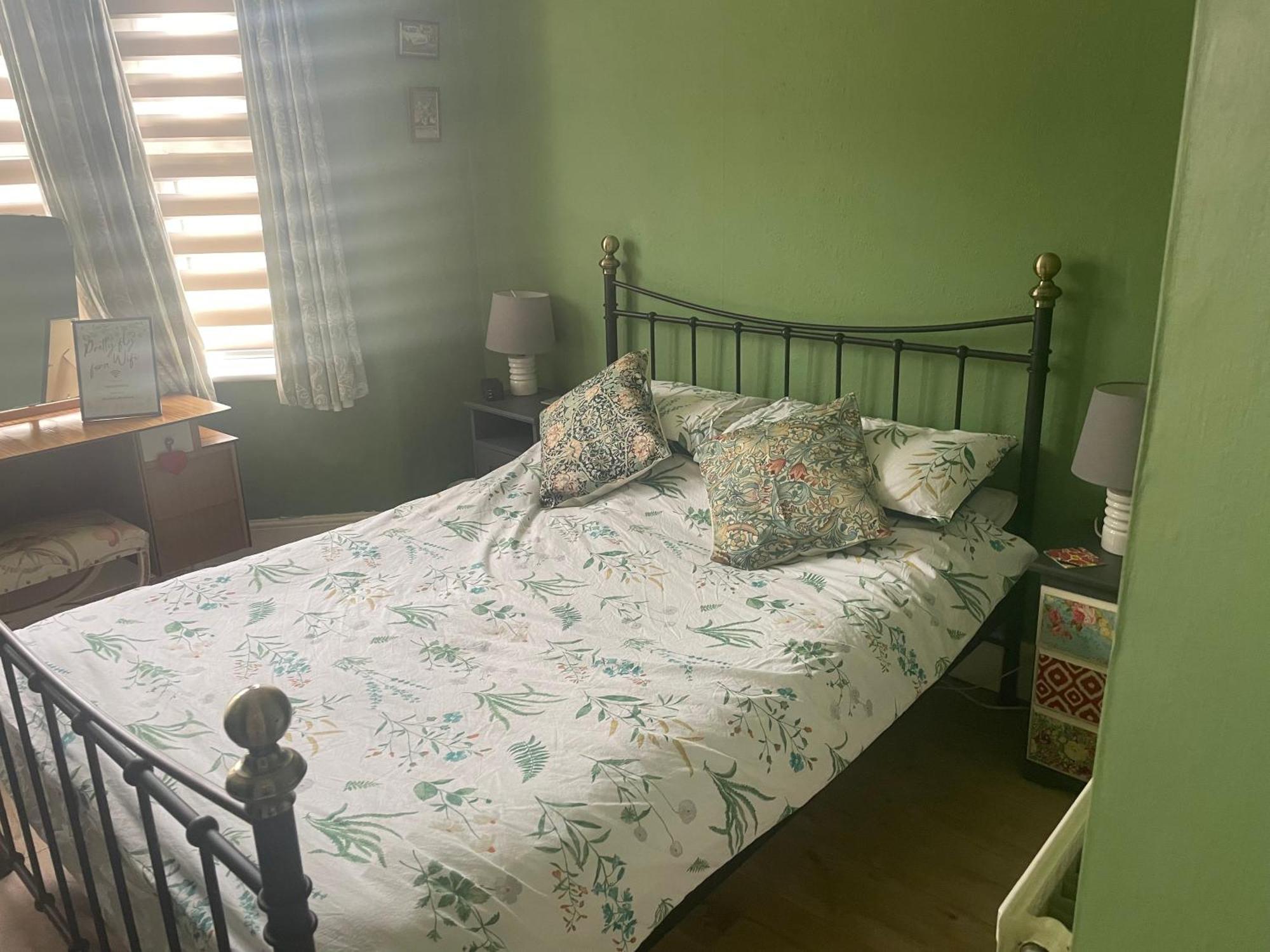Seaside Villa On Secluded Green แฮร์นเบย์ ภายนอก รูปภาพ